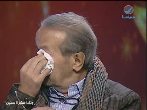 نور الشريف ولحظات "بكاء" : سمير صبري هو الوحيد اللي كان بيسأل عني في أزماتي